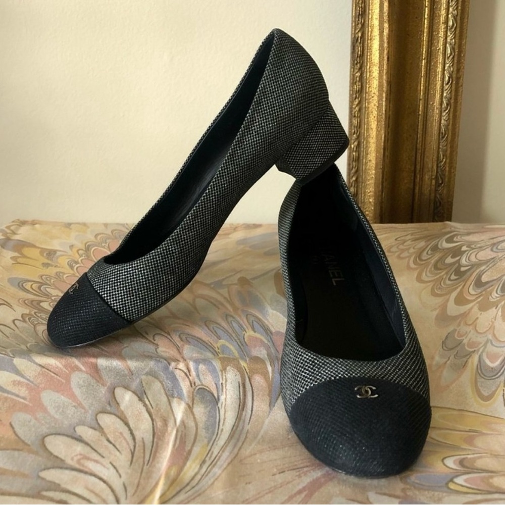 — CHANEL Palladium Pumps — 41